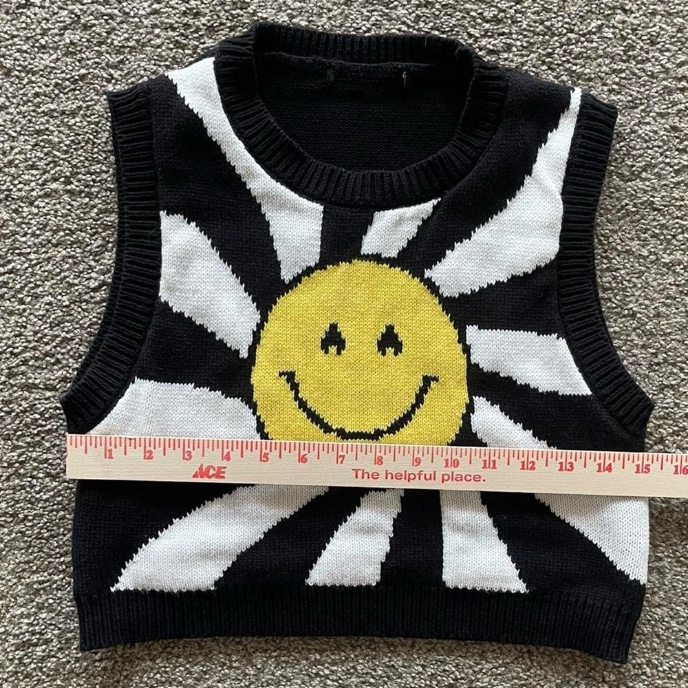 Black and White Smiley Face Knit Vest - Picture 5 of 5